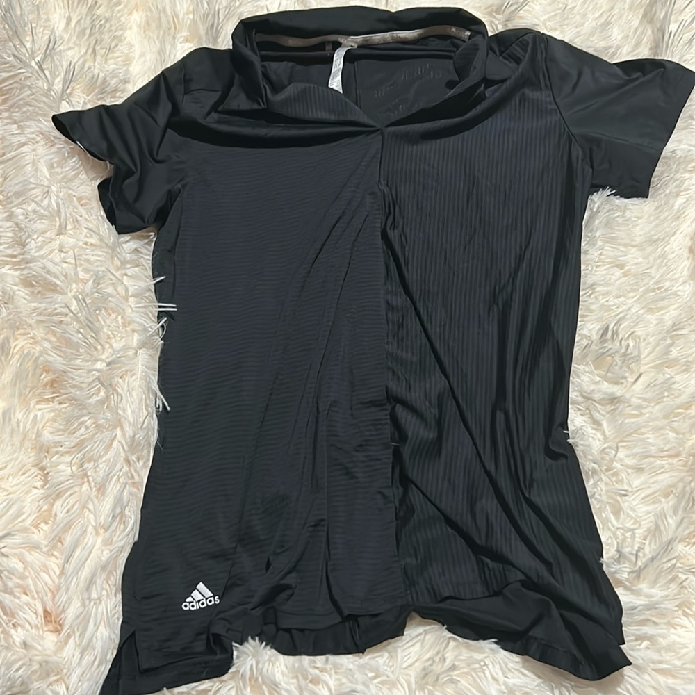Women’s adidas polo size M great condition